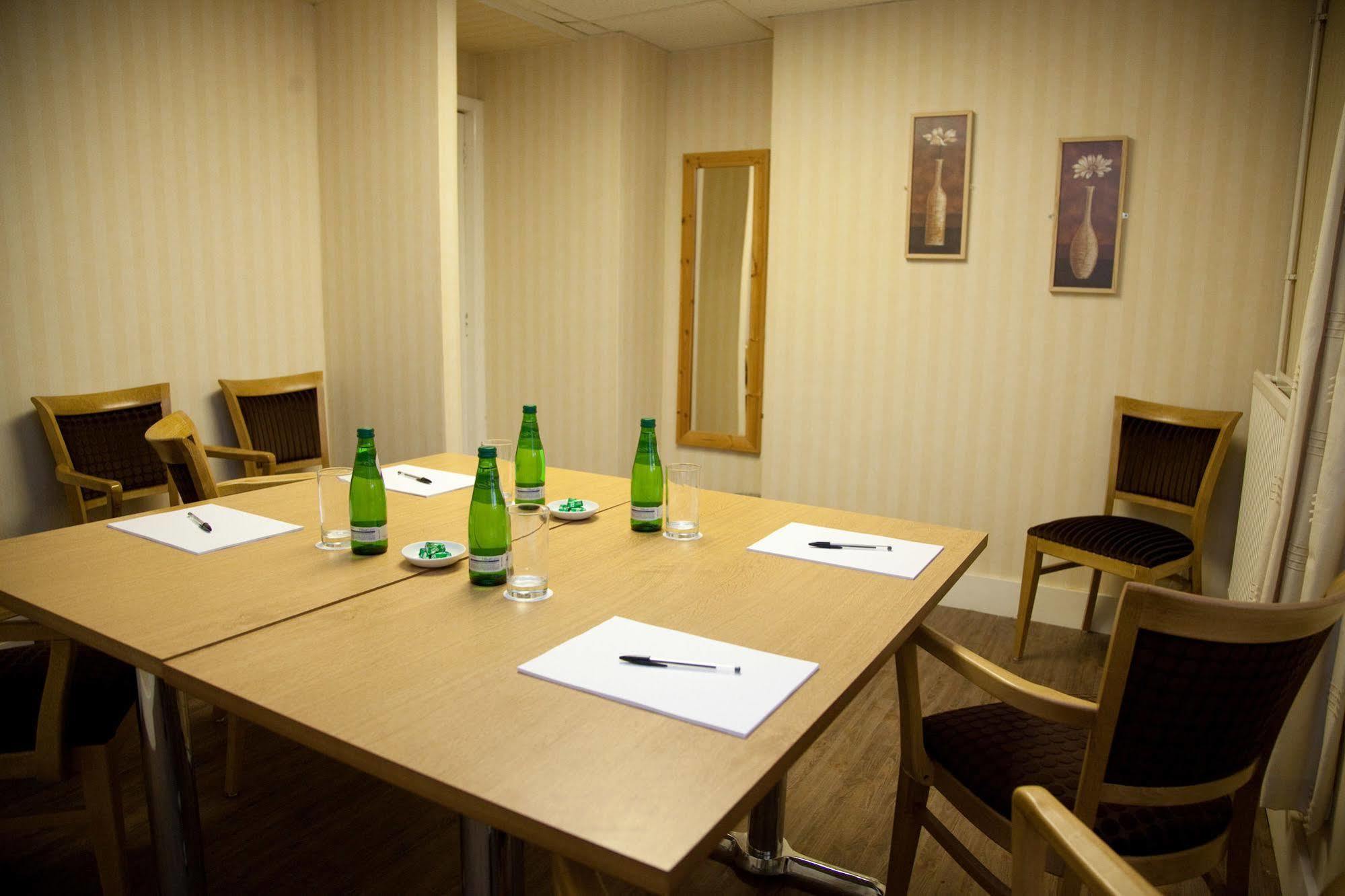 King Charles Hotel Gillingham  Ngoại thất bức ảnh