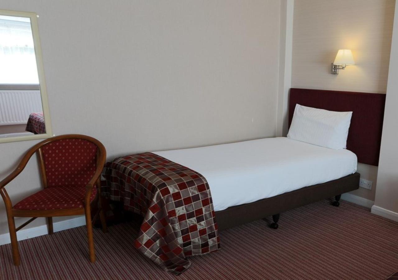 King Charles Hotel Gillingham  Ngoại thất bức ảnh